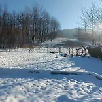 Ustronne Chatki - Gorska Ostoja