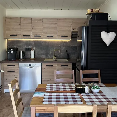 Ustronne Chatki - Gorska Ostoja *